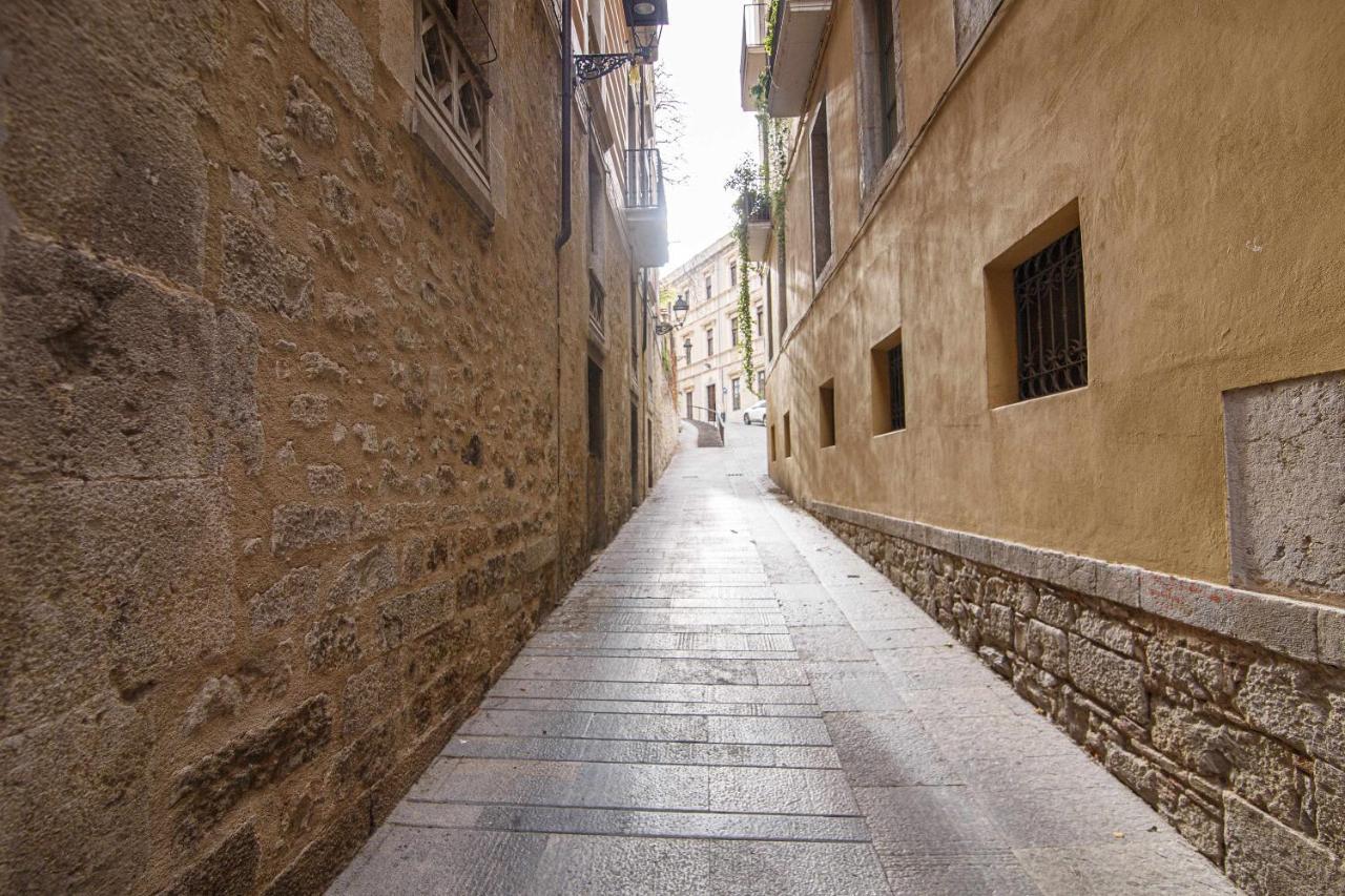 Tr Auriga En El Barri Vell * Girona