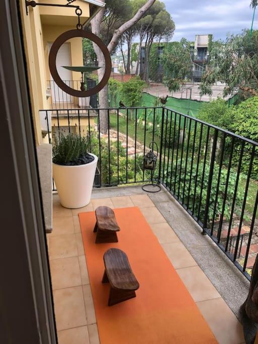 2 Story, 5 Bedroom, 3 Bath Flat, Steps From The & Cliff Walk
