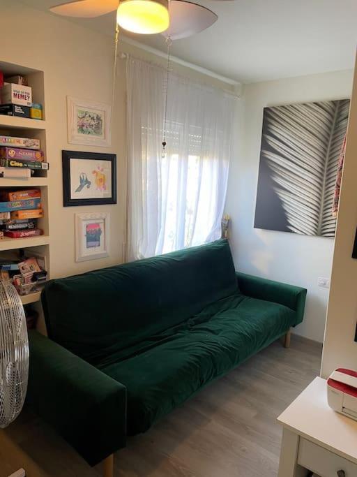 Apartamento 2 Story, 5 Bedroom, 3 Bath Flat, Steps From The & Cliff Walk