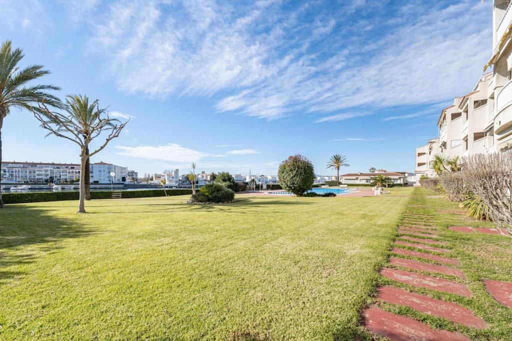 1014 Al San Maurici 1 Y Piscina By Homeselectspain * Ampuriabrava