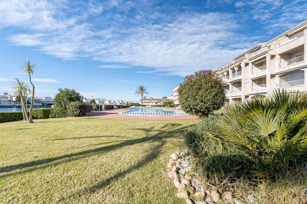 Apartamento 1014 Al San Maurici 1 Y Piscina By Homeselectspain Ampuriabrava