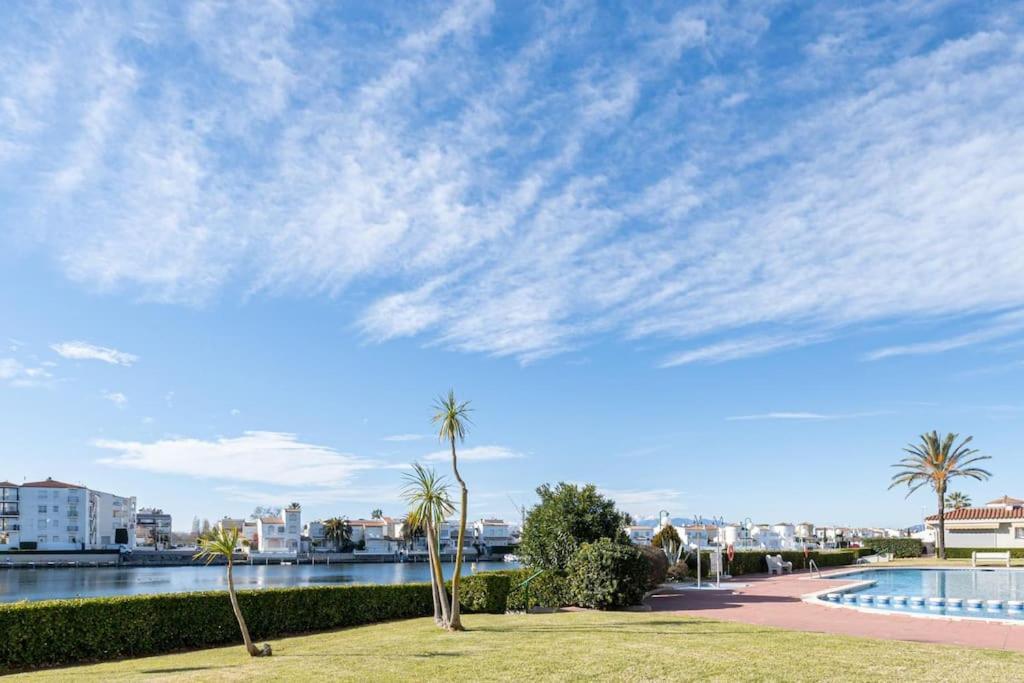 Apartamento 1014 Al San Maurici 1 Y Piscina By Homeselectspain Ampuriabrava