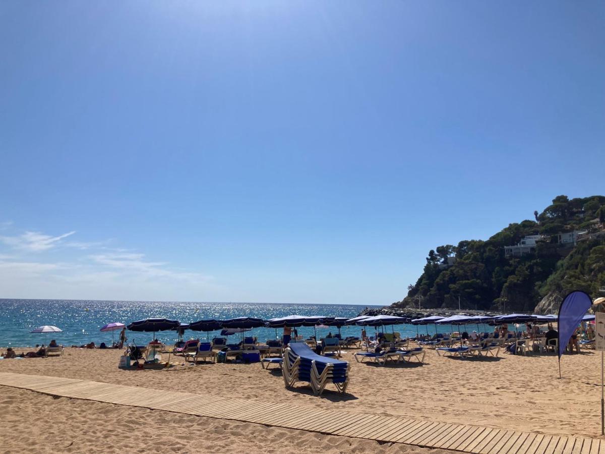 Campsite Albatross Mobile Homes On Camping Cala Canyelles *