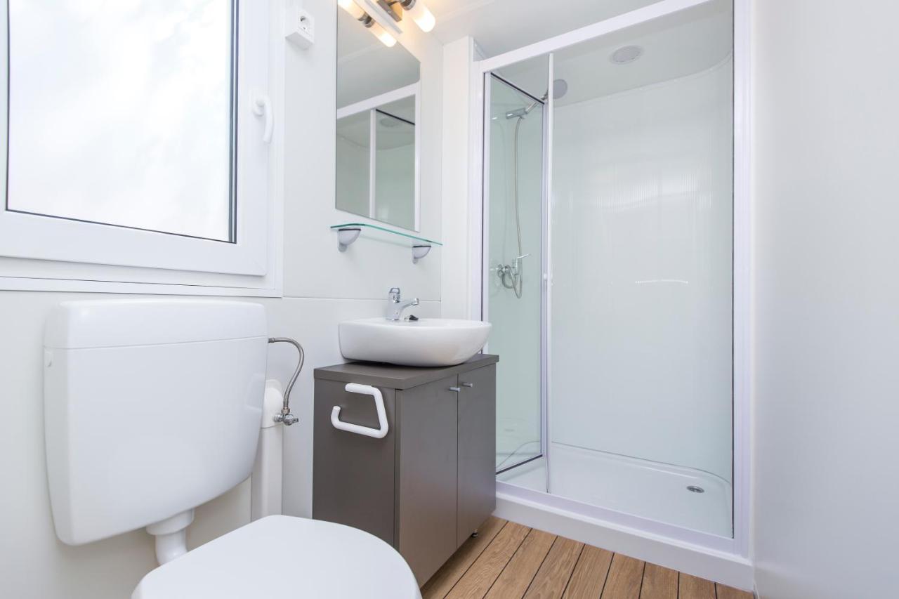 Albatross Mobile Homes On Camping Cala Canyelles *