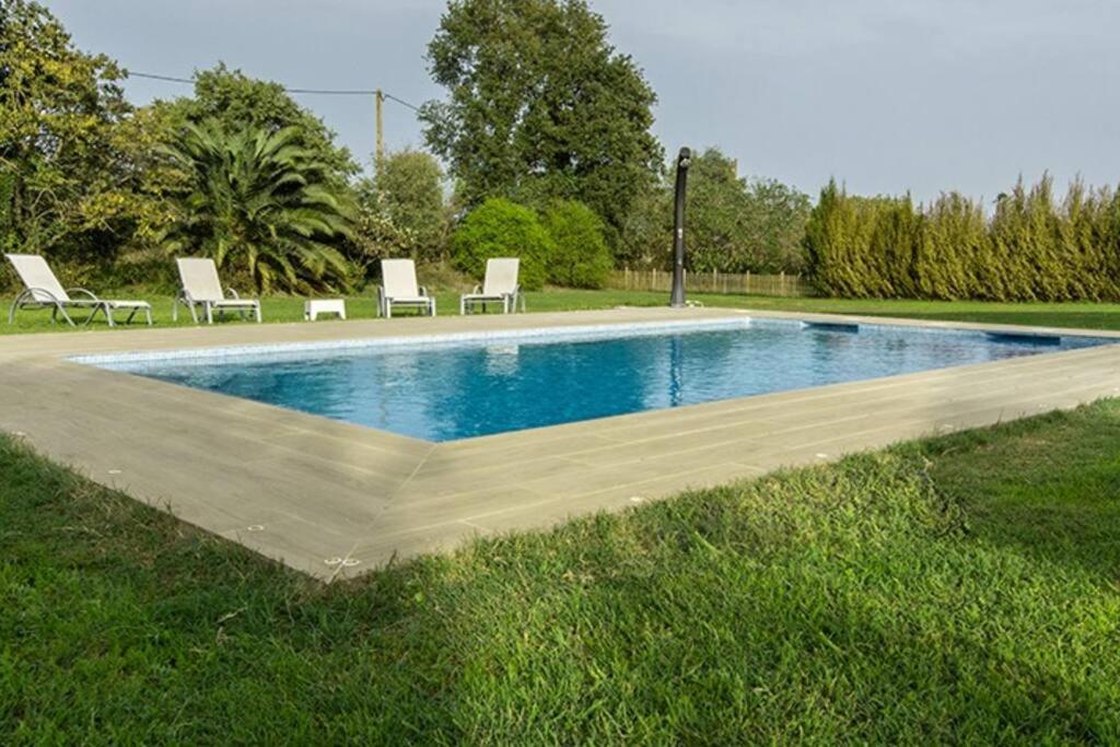 Country house En Con Piscina