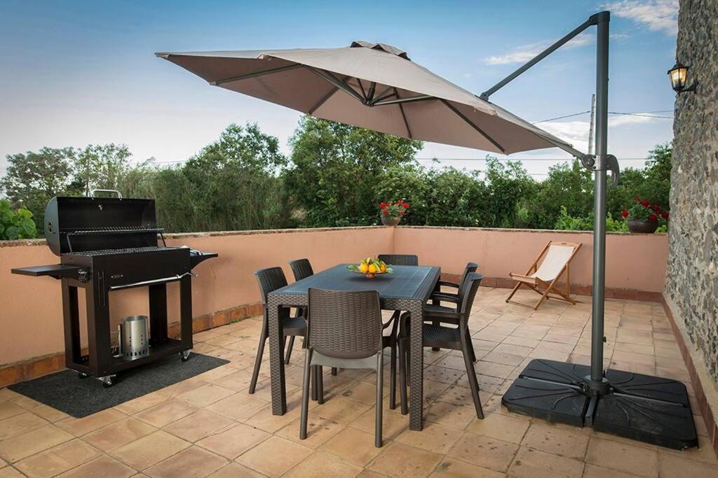 Country house En Con Piscina Rupia