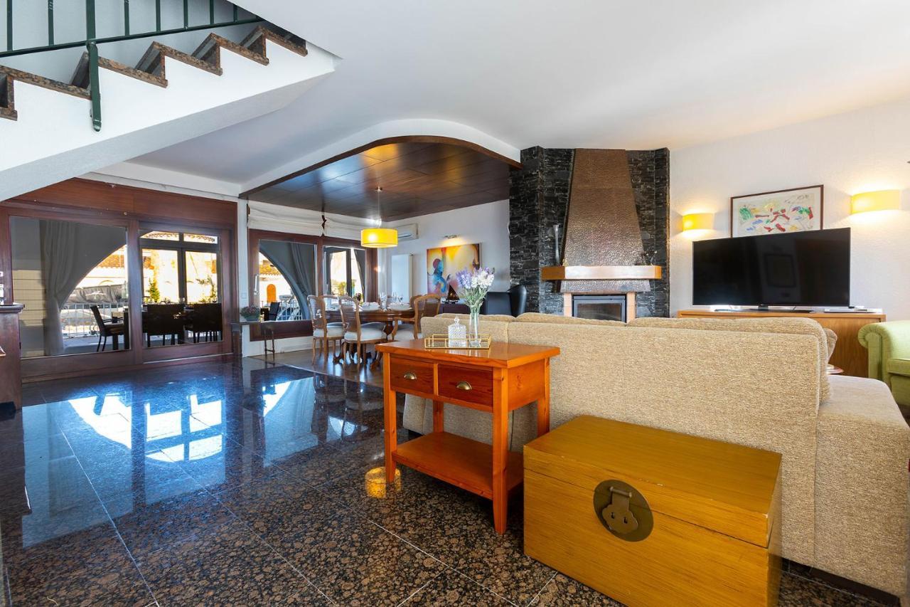 Villa Rnet - Piscina Port Primer Empuriabrava