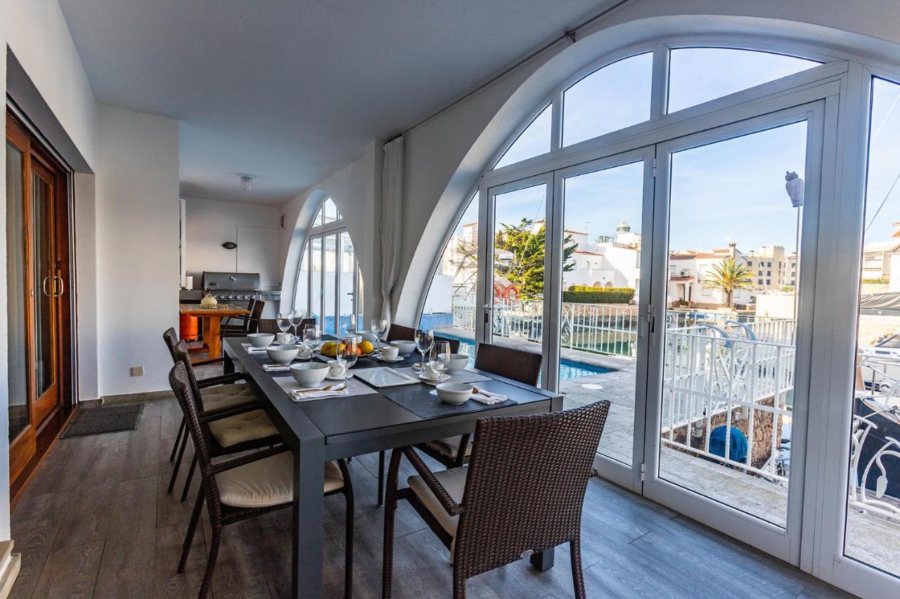 Villa Rnet - Piscina Port Primer Empuriabrava