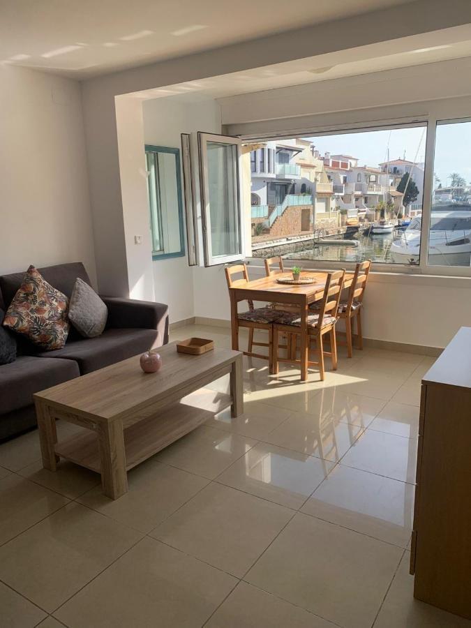 Waterside - Two Bedroom Empuriabrava