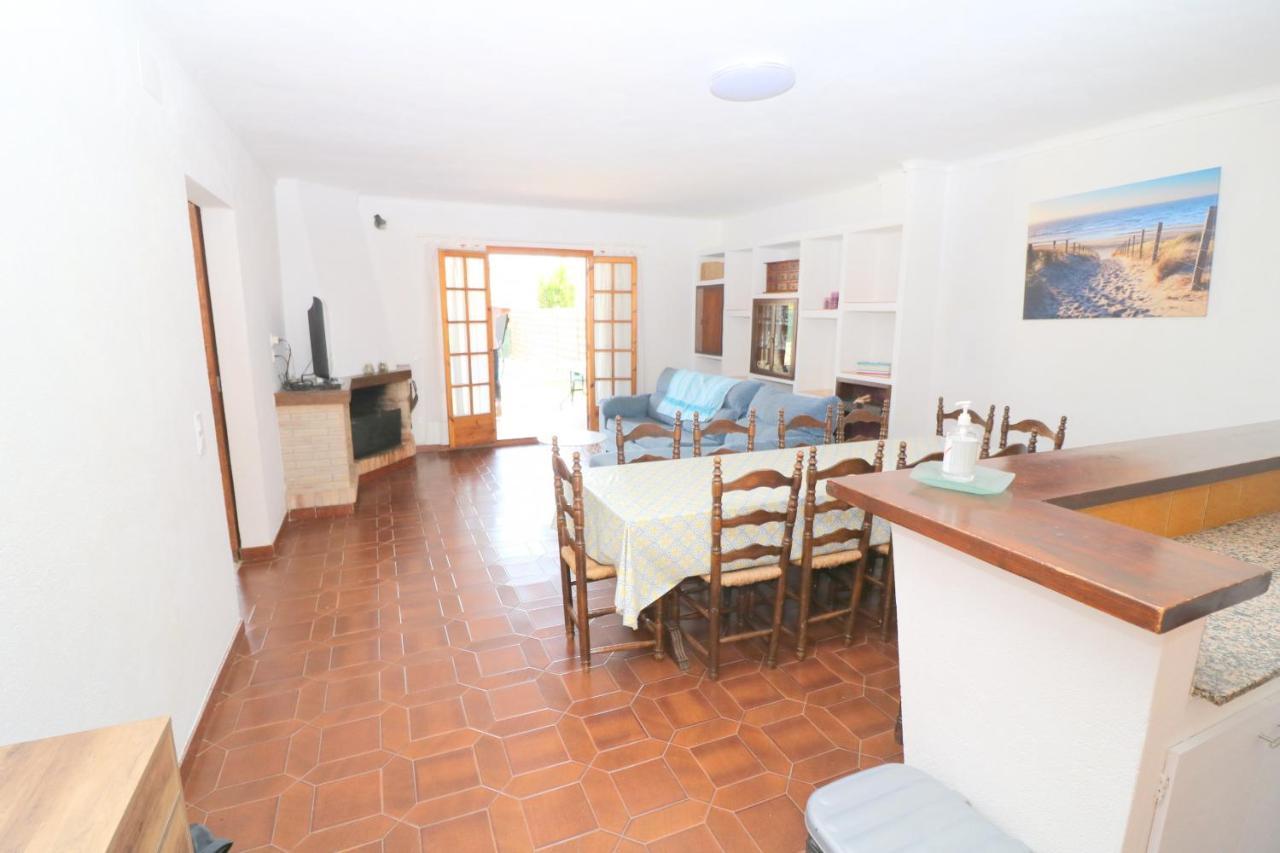 Holiday home Peni 168a - Belle Maison Avec Piscine Empuriabrava