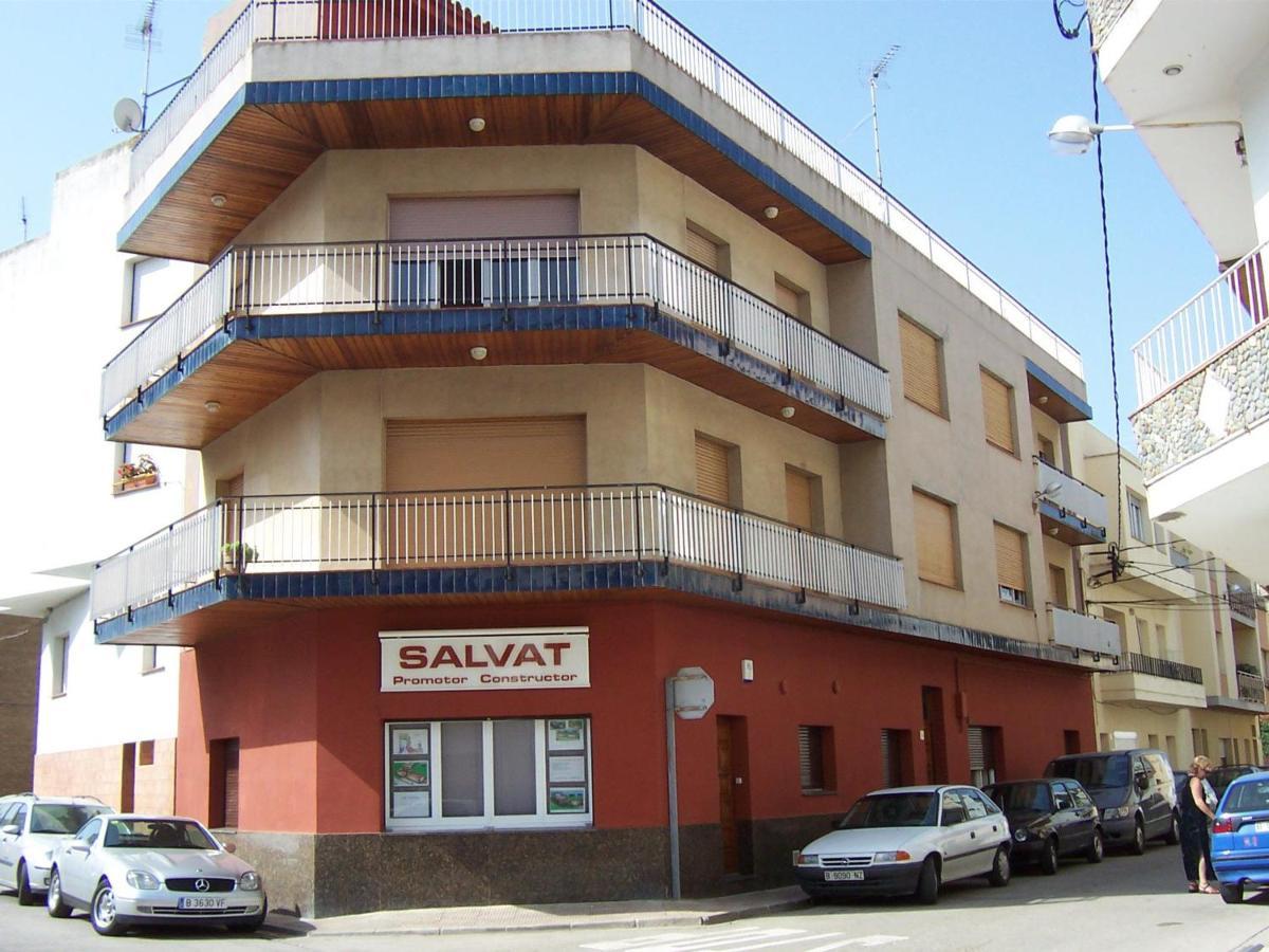 Atico Con Gran Terraza, A 100m De La Playa Del Port De Llanca, Con Wifi, Tv Y Cocina Renovada - Es-228-31 Apartamento *