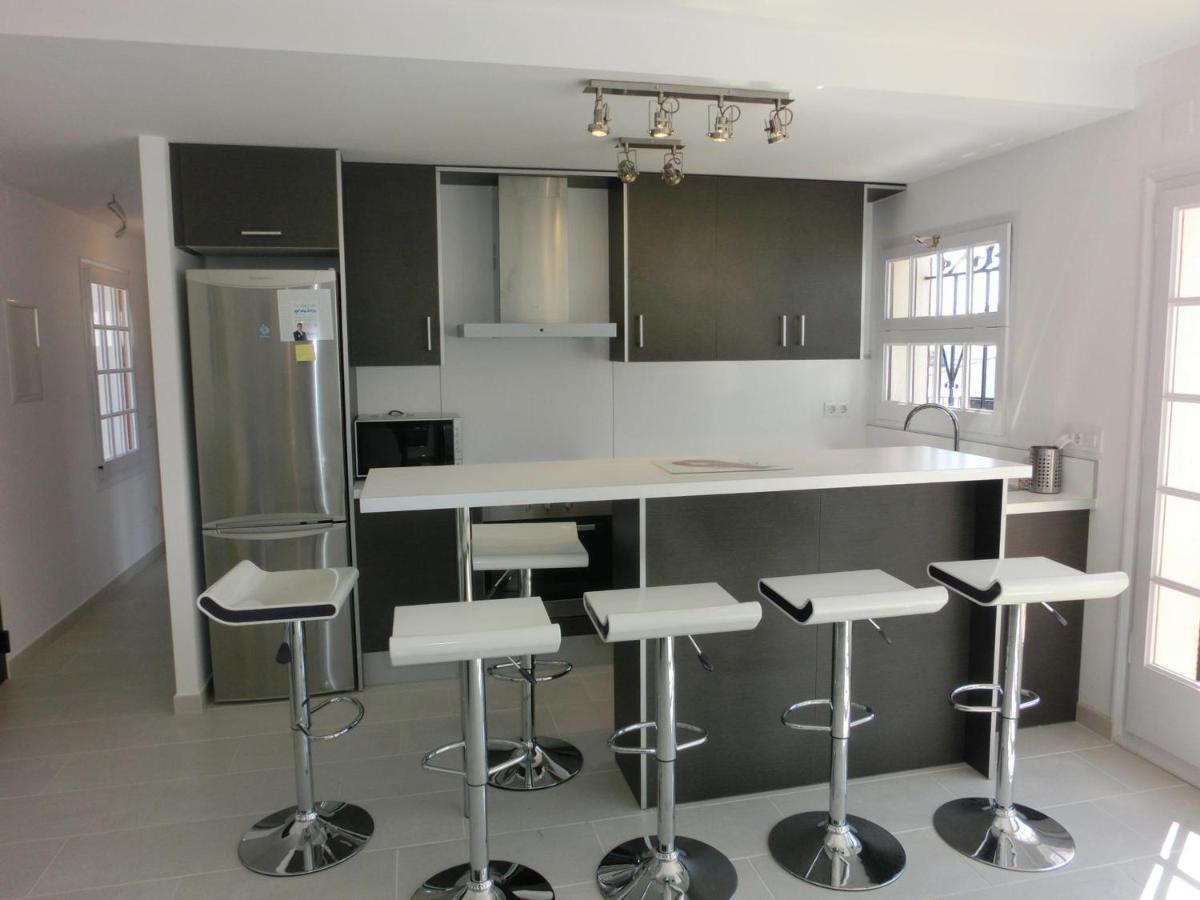 Atico Renovado Y Luminoso Con 2 Terrazas, Cerca De La Playa Y Paseo Maritimo, Parking Y Wifi Inclus - Es-228-47 * Llançà
