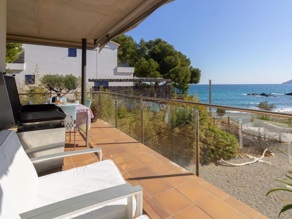 De Lujo Frente Al Mar En Playa De La Tonyines, 3 Habitaciones, Terraza, Garaje Y Mas - Es-228-127 *
