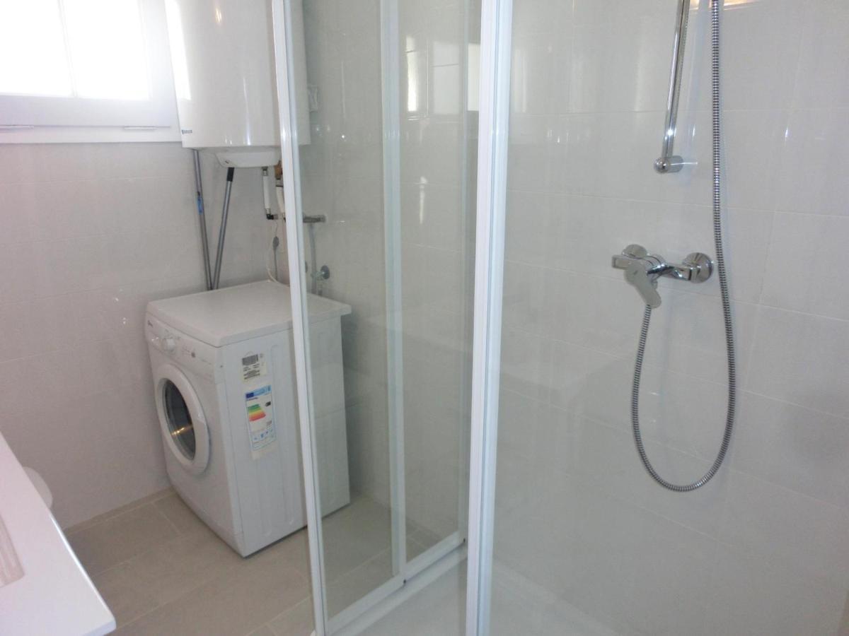 Apartamento Atico Renovado Y Luminoso Con 2 Terrazas, Cerca De La Playa Y Paseo Maritimo, Parking Y Wifi Inclus - Es-228-47 *