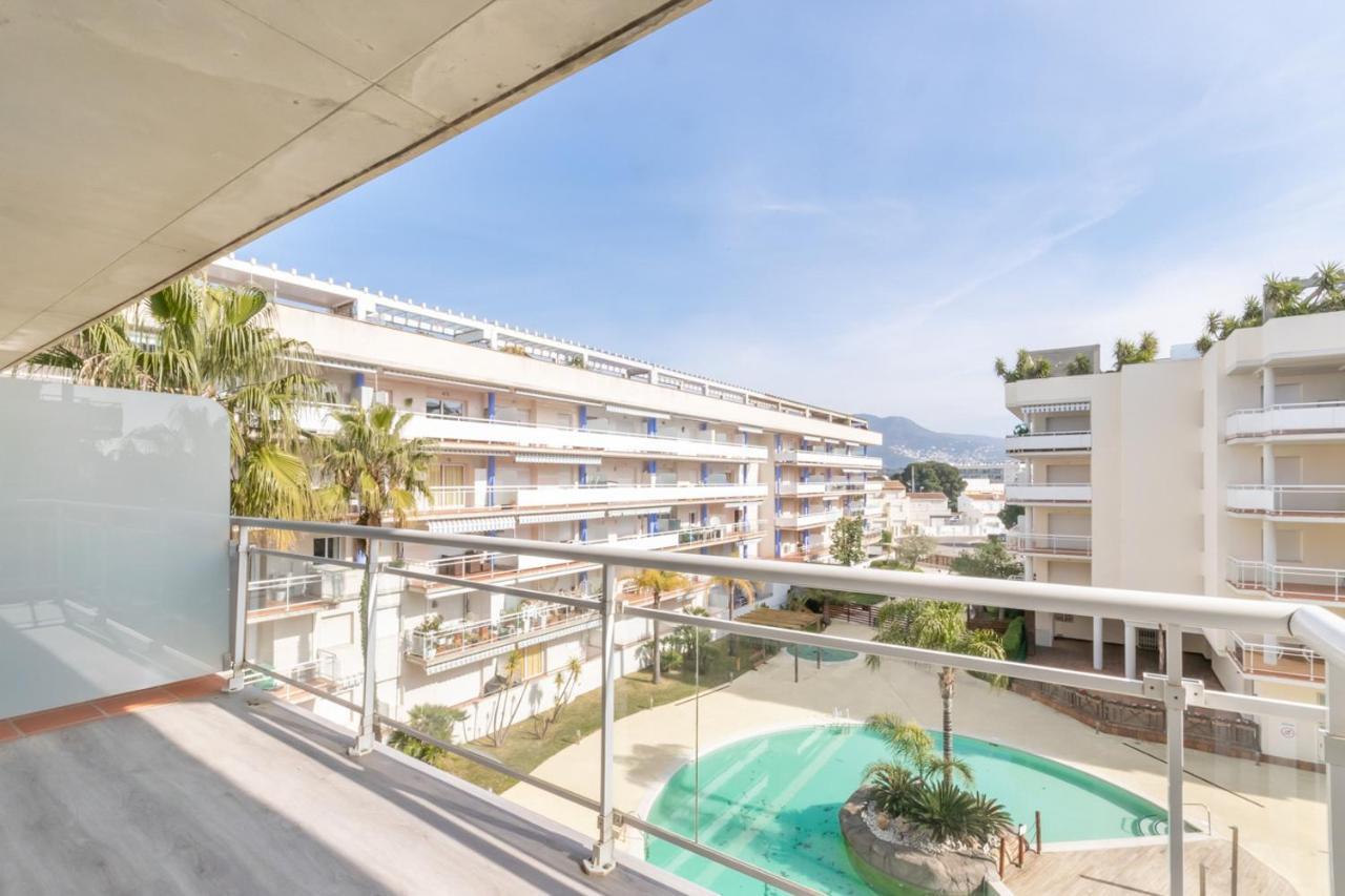 Apartamento Con Terraza Y Vista Piscina *