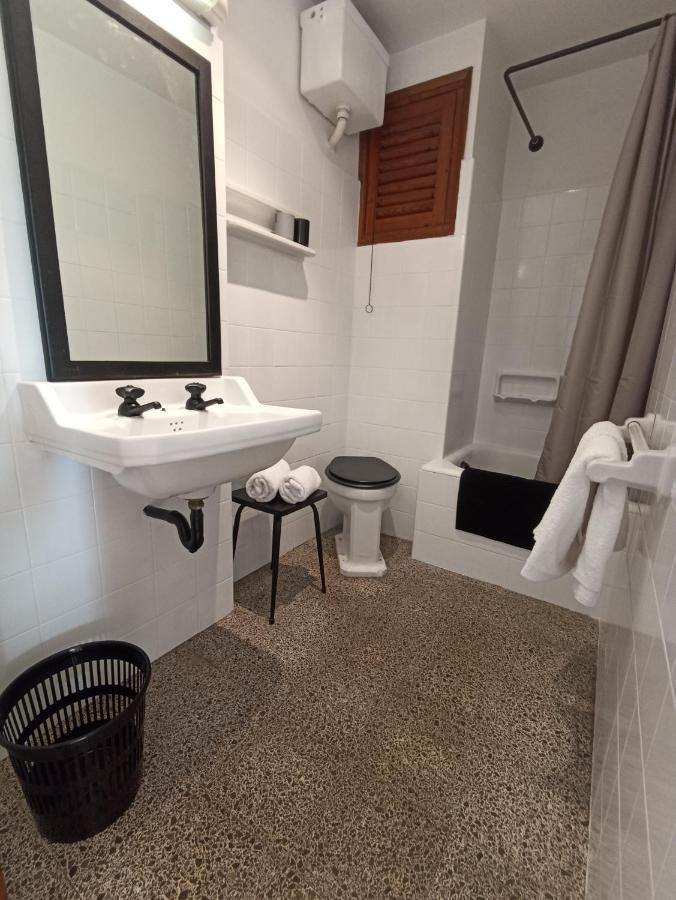 Santa Ana Guest house *