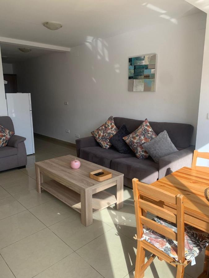 Waterside - Two Bedroom Apartment Empuriabrava