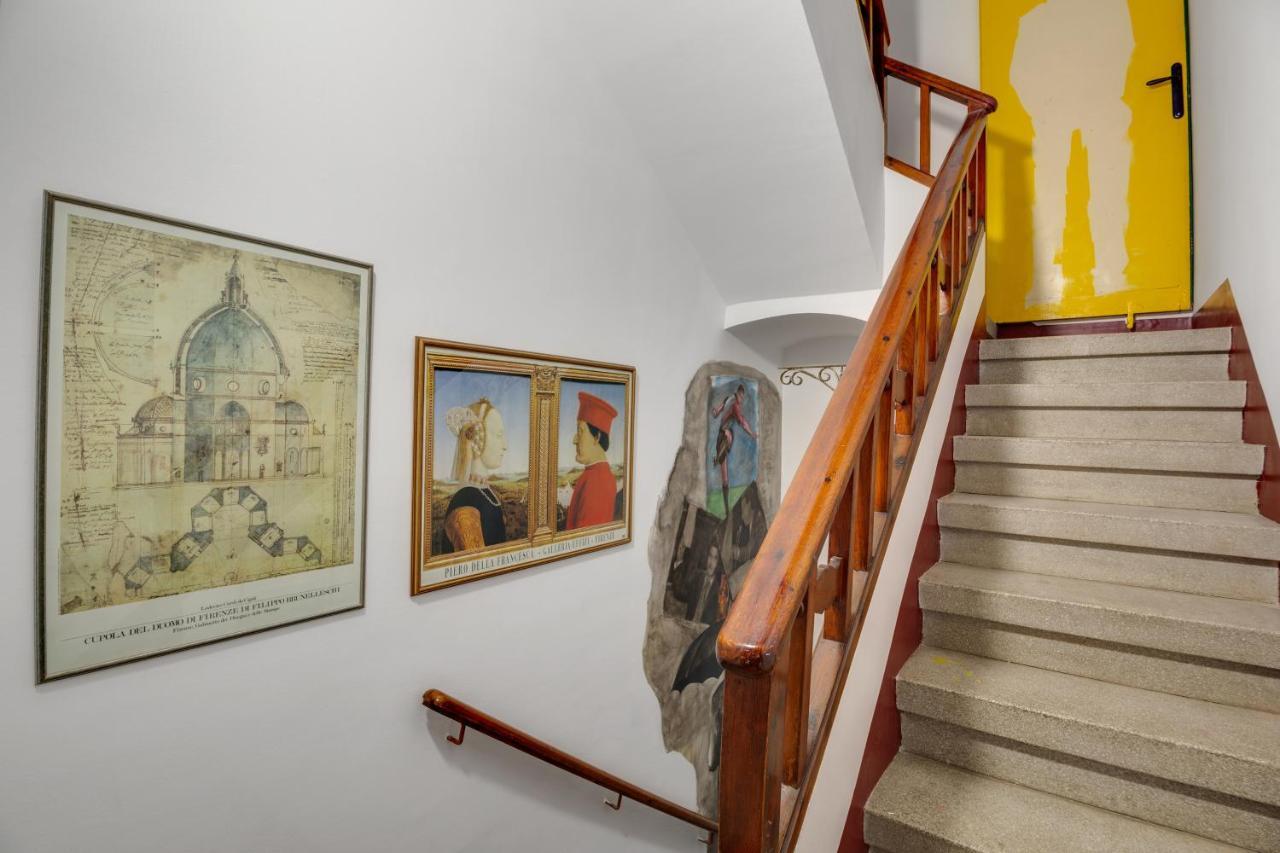 Contemporary Art House