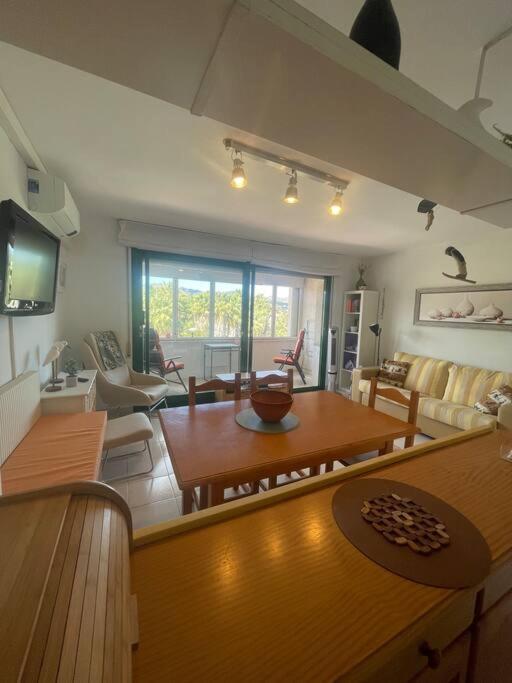 Apartamento Con Piscina En