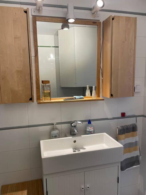 Apartamento Con Piscina En Llançà
