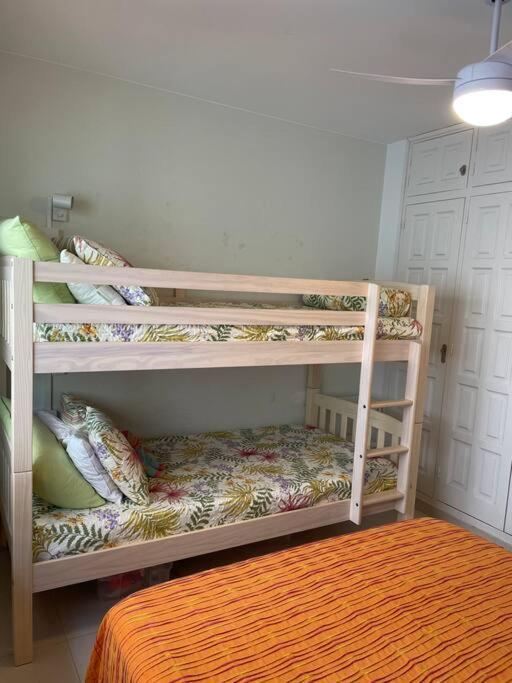 Apartamento Con Piscina En