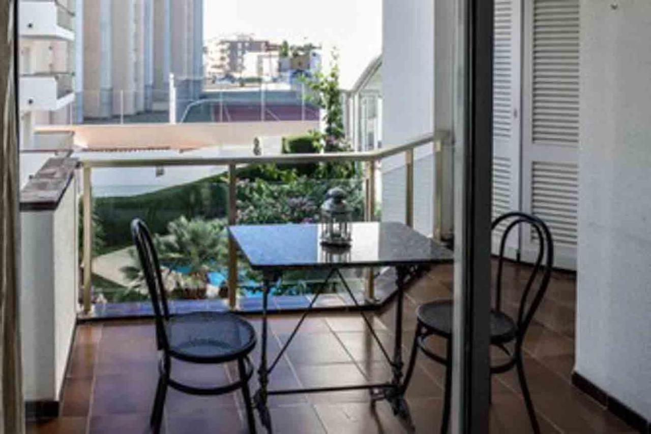 Apartment Primerisima Linea De Mar. Hutg 038644-53 L'Escala