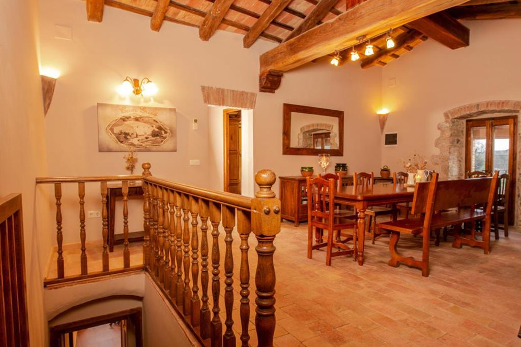 Country house En Con Piscina Rupia