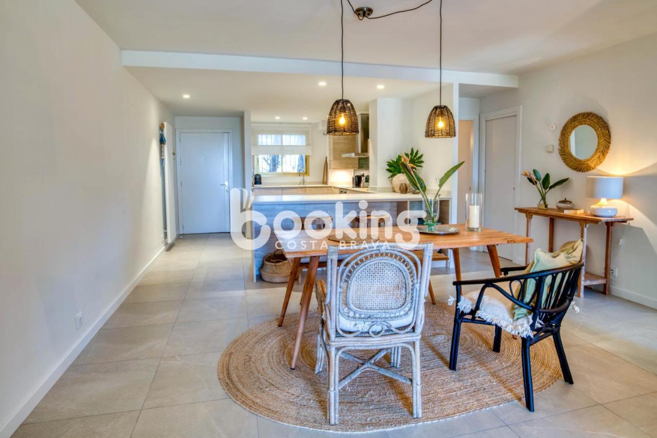 Apartment Velas I: Beachfront With Sea Views And Pool Access S'Agaro