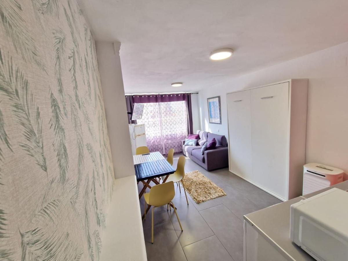 Estudio Violet Apartment