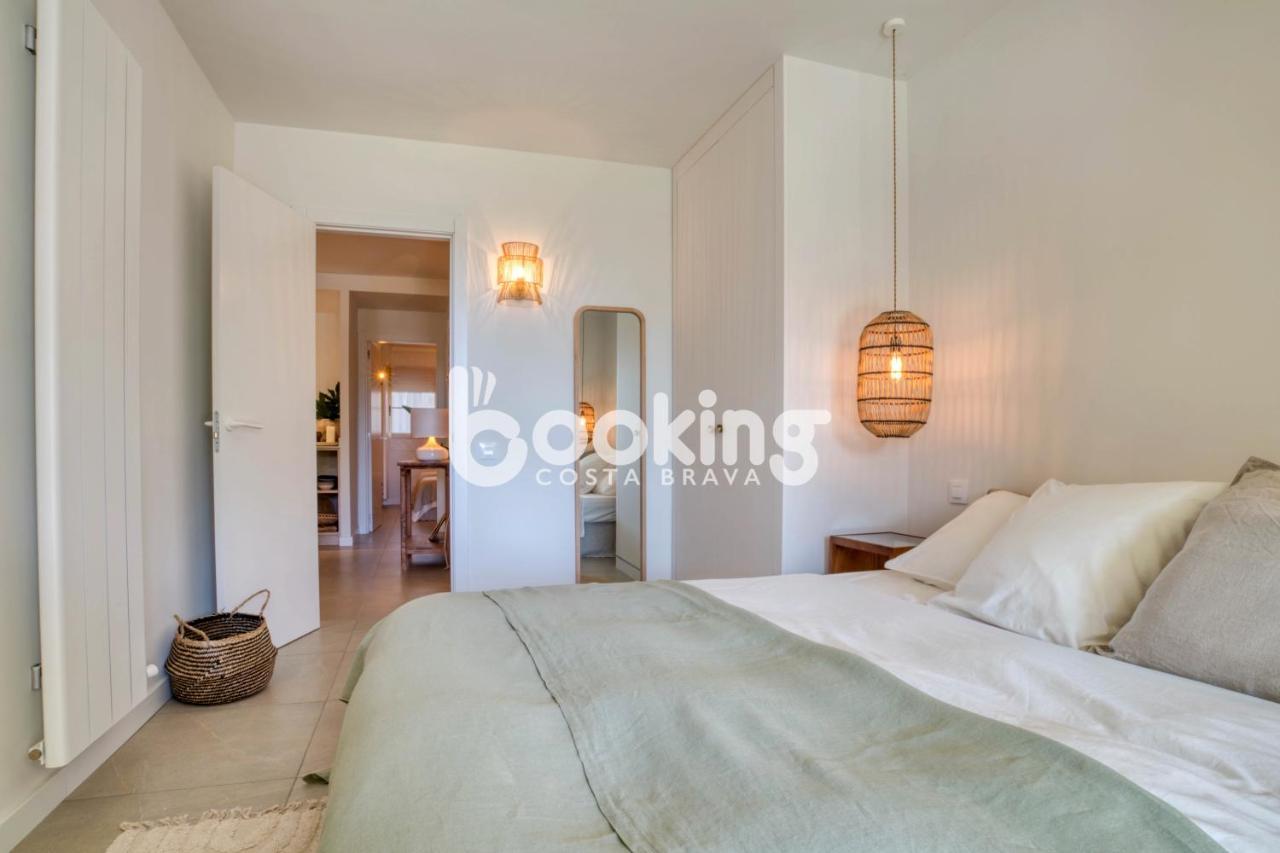 Apartment Velas I: Beachfront With Sea Views And Pool Access S'Agaro