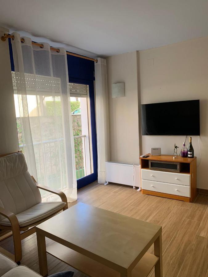 Cosy In L Escala, 7 Mins Walk To The Closest Beach, Riells Apartamento L' Escala