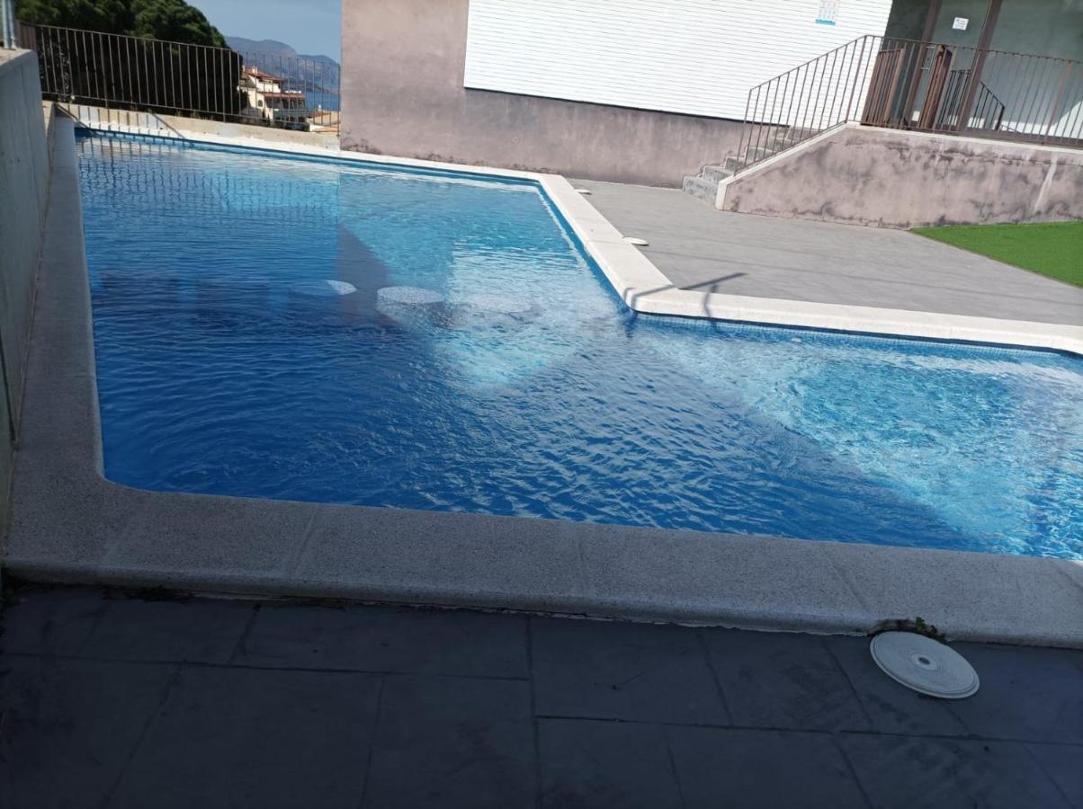 Vistes Al Mar Apartment *