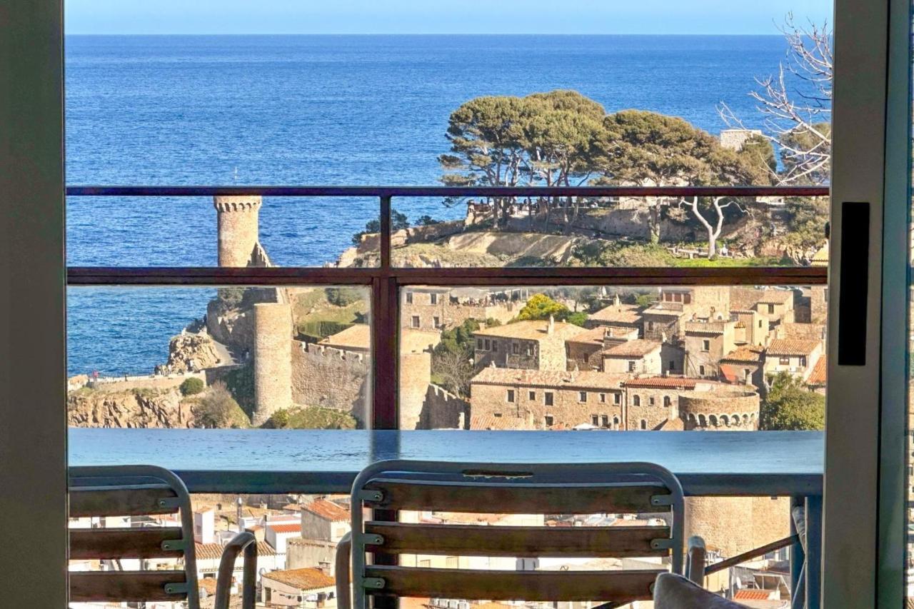 Pool And Sea Views With 1 Parking Space