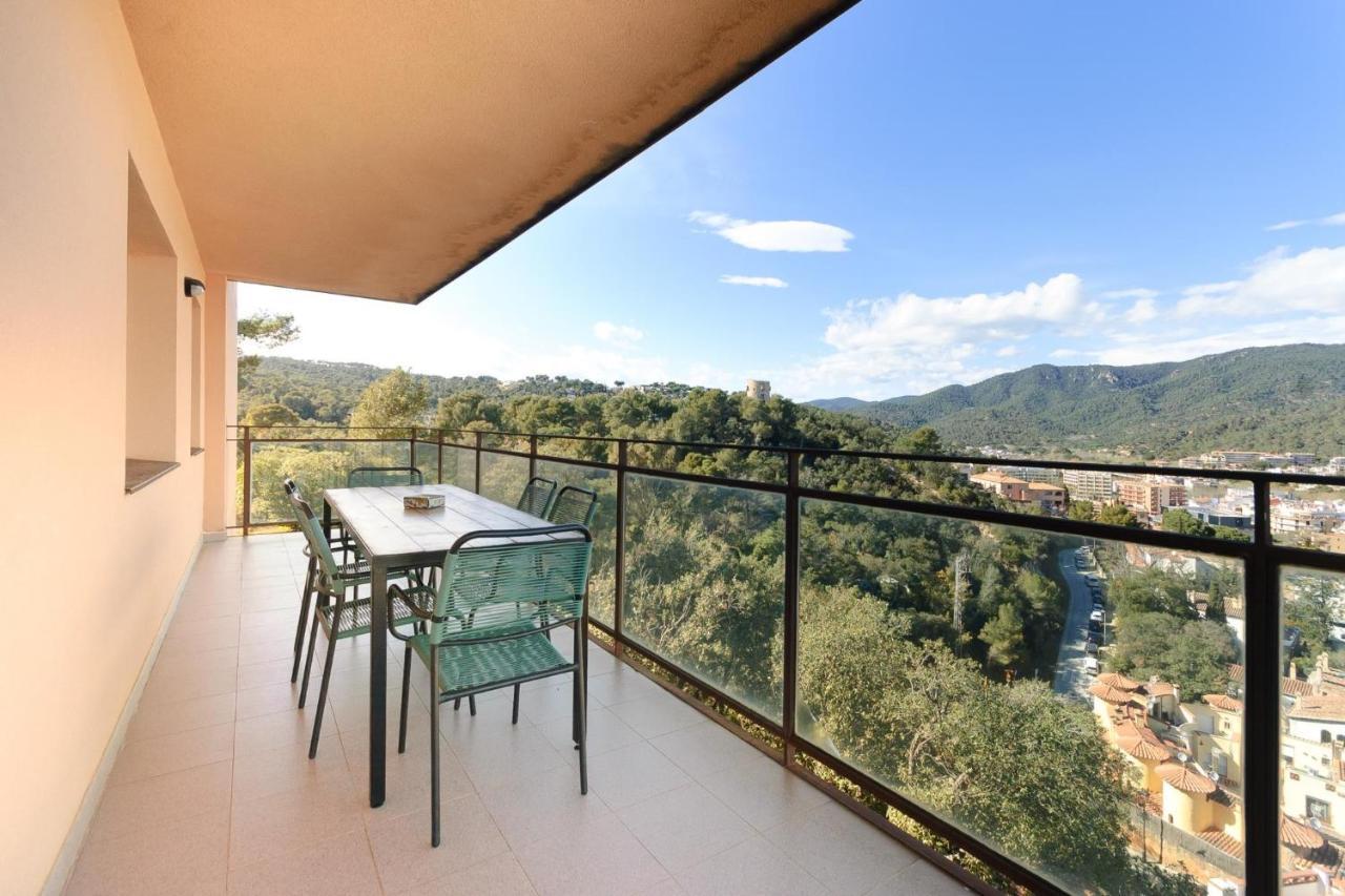 Pool And Sea Views With 1 Parking Space * Tossa de Mar