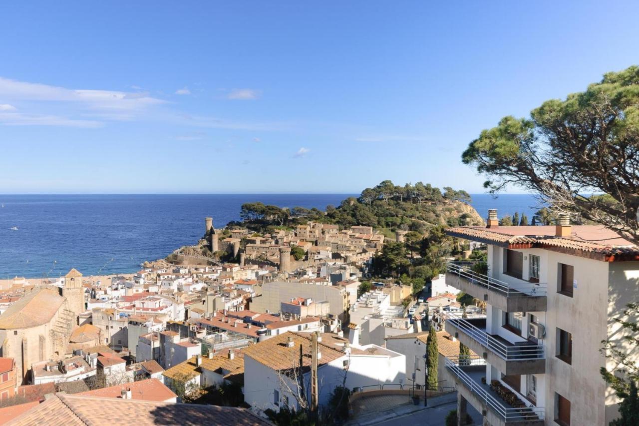 Pool And Sea Views With 1 Parking Space Tossa de Mar