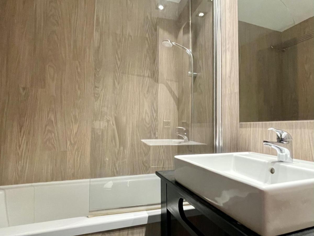 Apartamento Salles 33 *