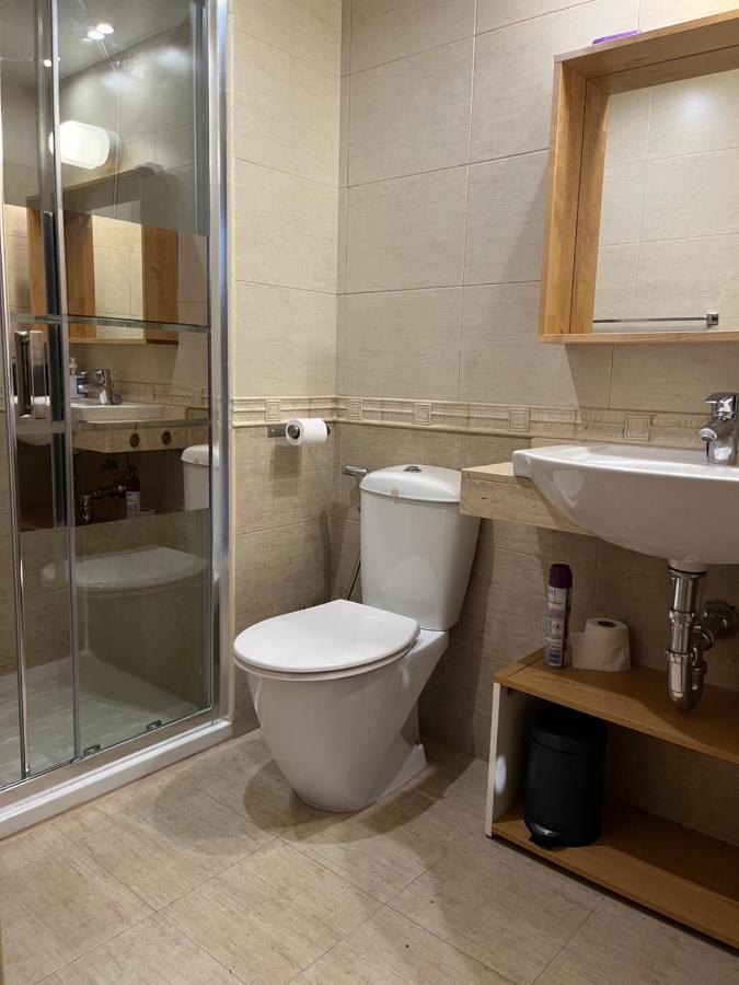 Apartment Standing 58m A 3mn En Voiture Roses