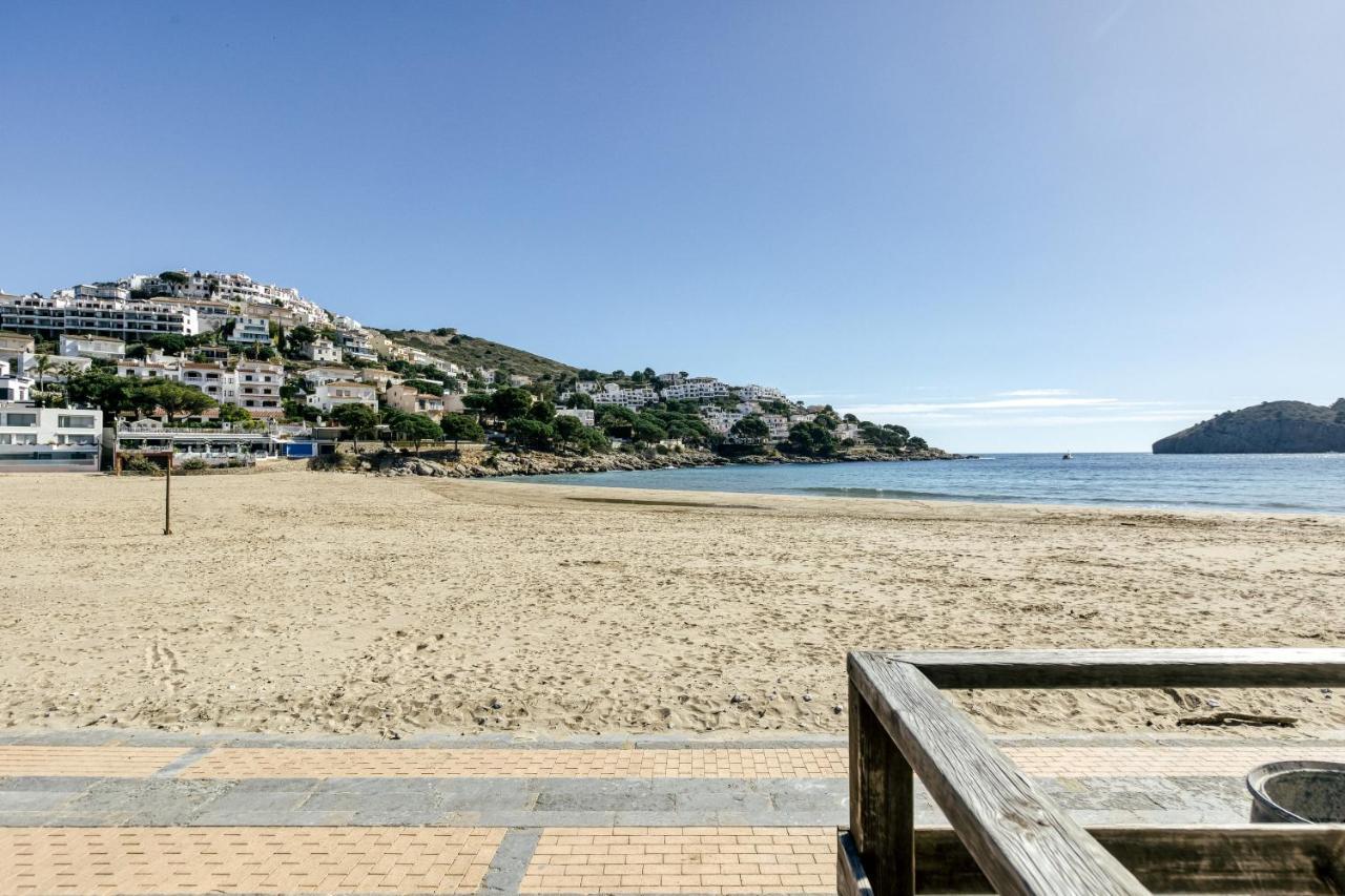 Holiday home Casa En Urb Cala Montgo *