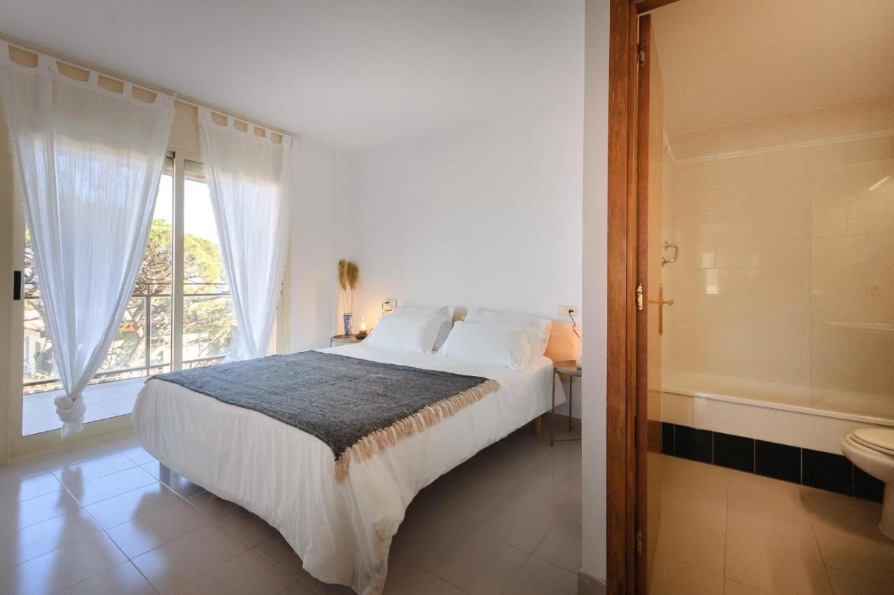 Pool And Sea Views With 1 Parking Space * Tossa de Mar