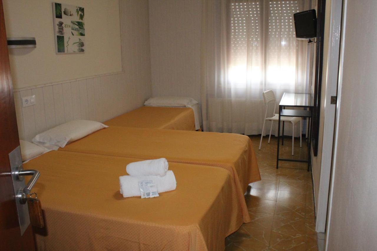 Guest house Fabrellas 2*