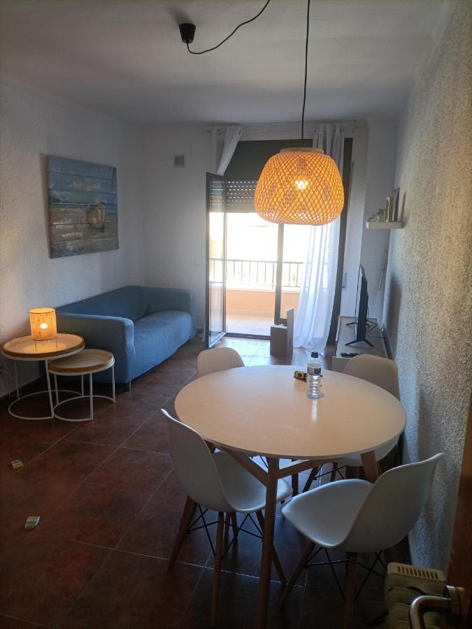 El Balcon De Riells Apartment