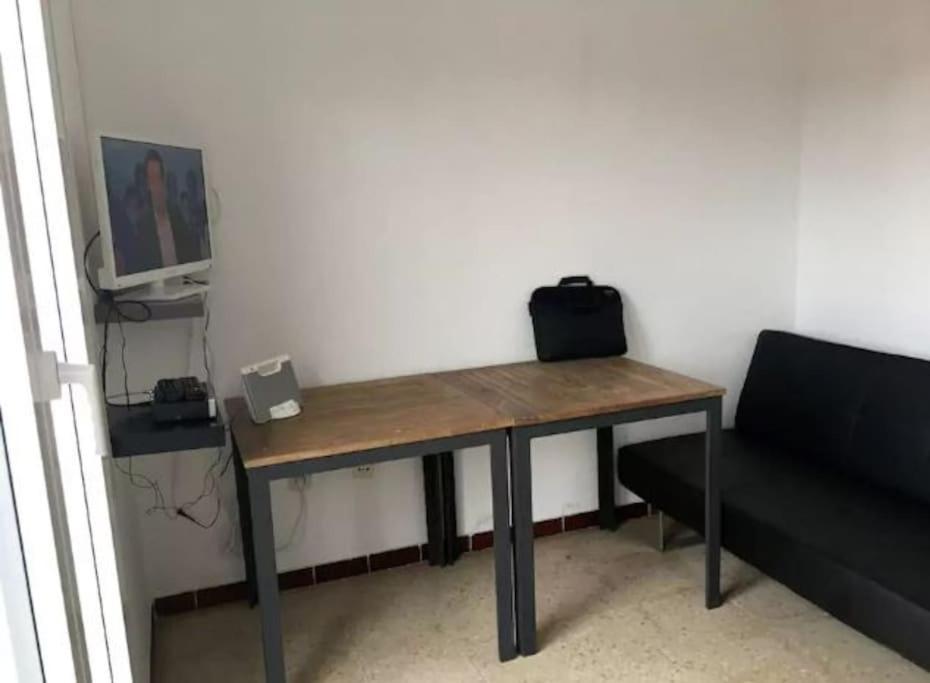 Apartamento Empuriabrava, T2 Avec Piscine, Terrasse, Barbecue Ampuriabrava