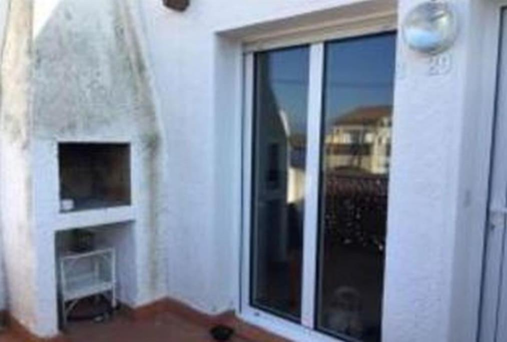 Apartamento Empuriabrava, T2 Avec Piscine, Terrasse, Barbecue