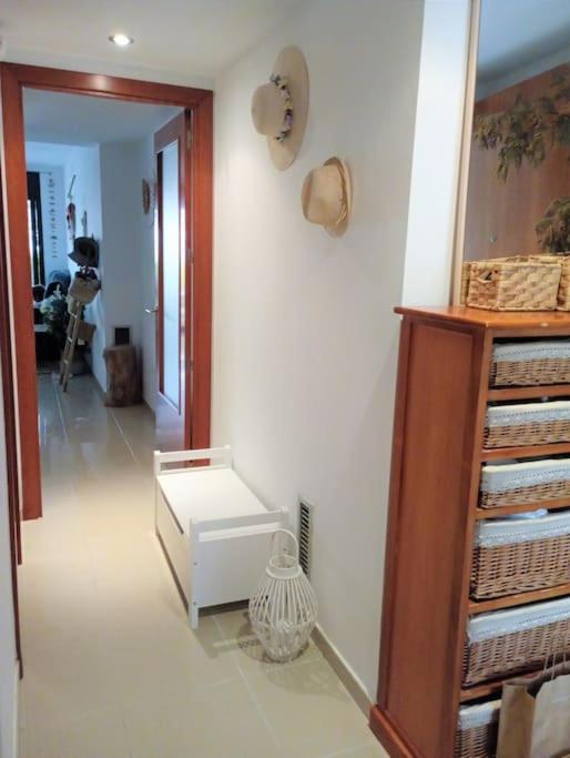Apartamento En Primera Linea De Mar Rosas