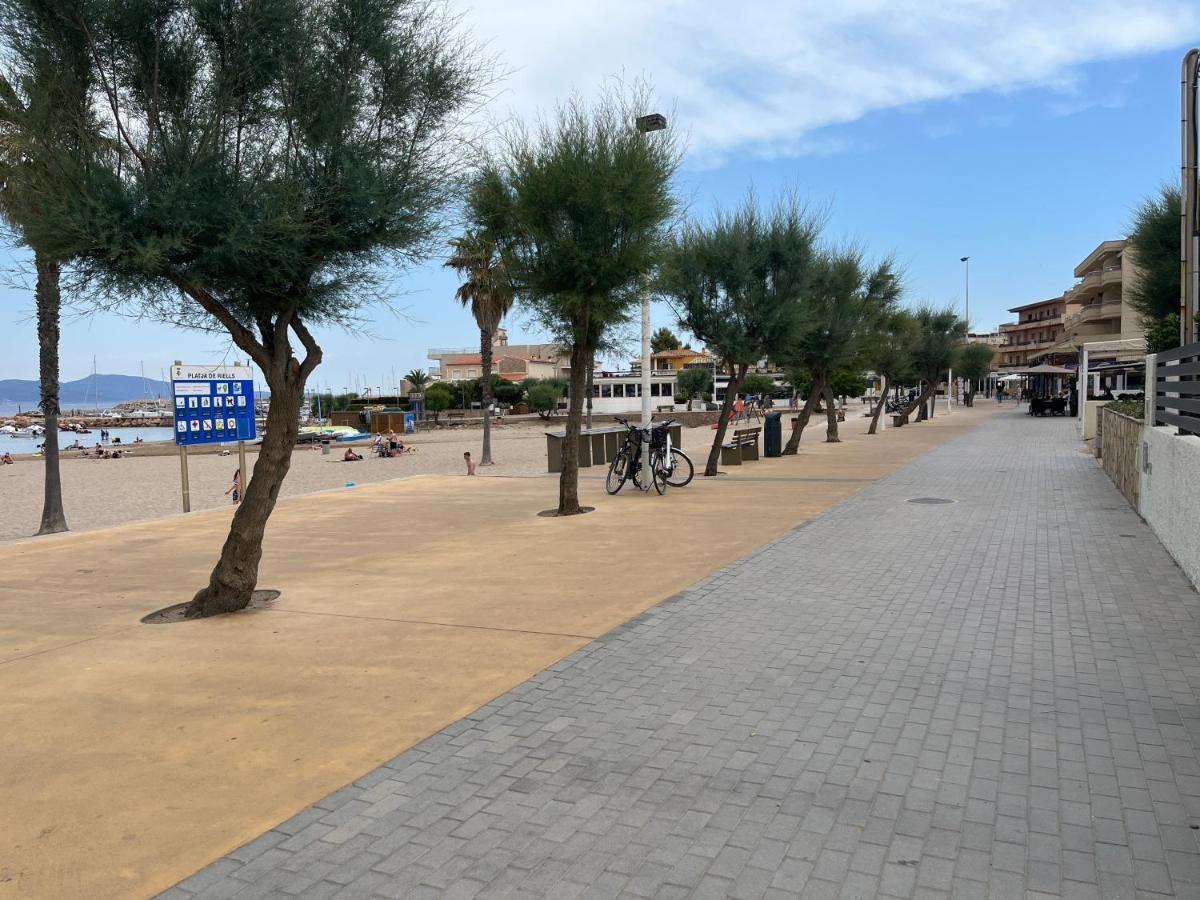En La Playa. Free Parking. Free Wifi
