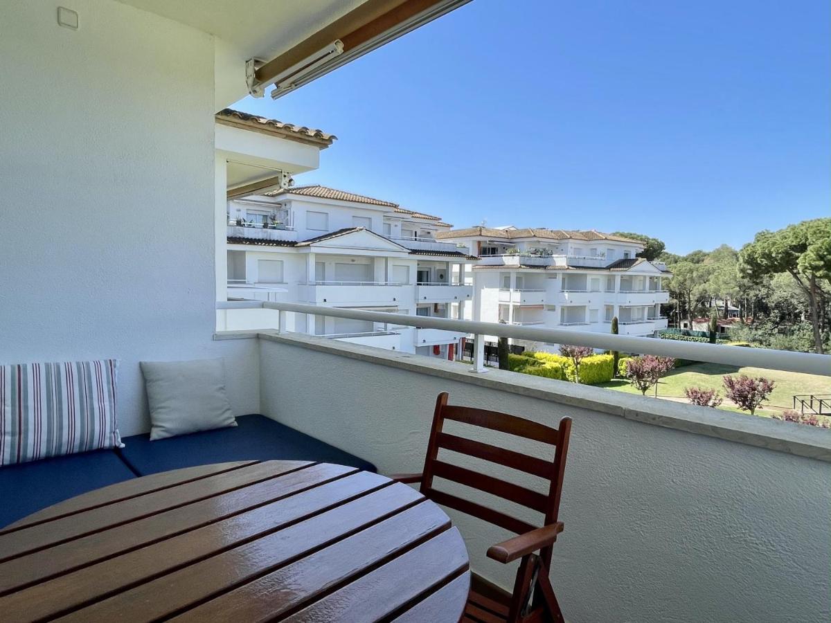 Mar F 304 Apartment