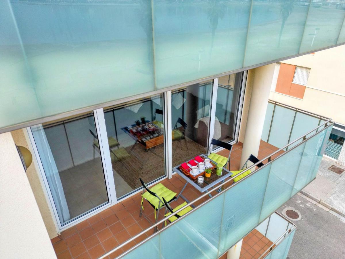 Lola * L' Escala