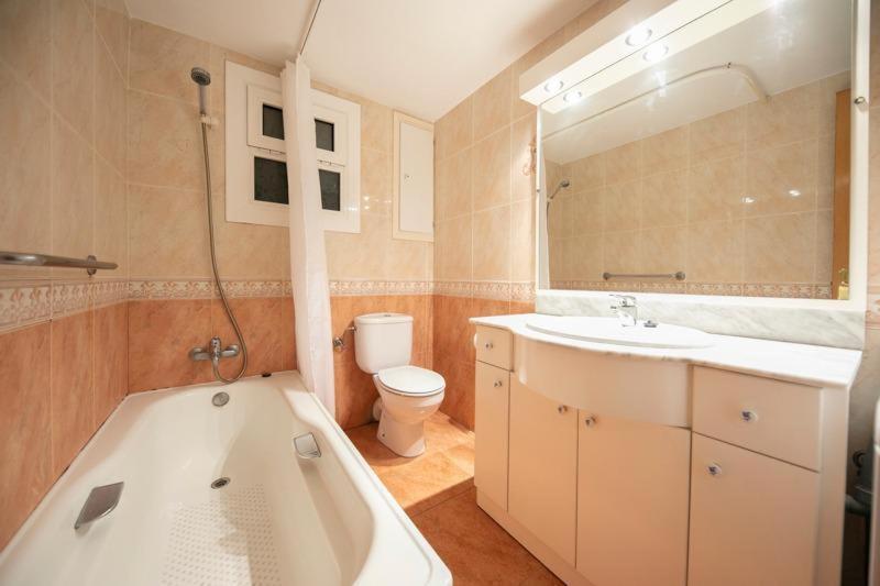 Apartamento, Piscina, Mts De La Playa, St Feliu Guixols, C Brava Sant Feliu de Guíxols