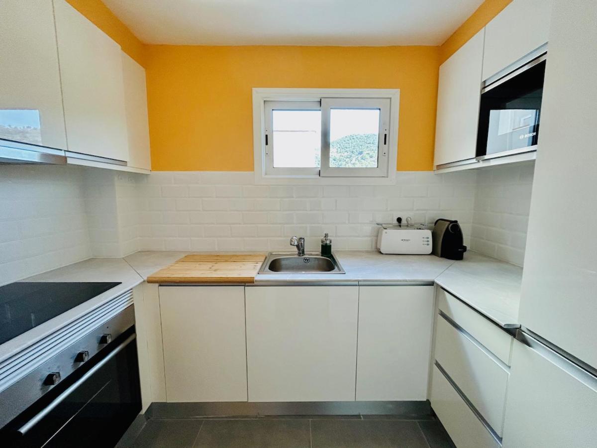 ⭑ Terrace + Sea Views + Private Beach. What Else? ⭑ Apartamento *
