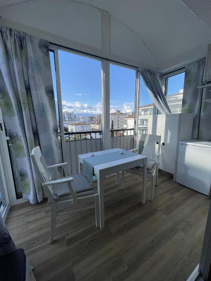 Apartment Welcs 065 Emp Cerca Del Mar Roses
